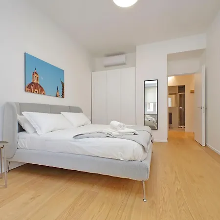 4bnb - Charming Giuliana