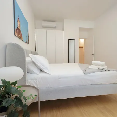 4bnb - Charming Giuliana *