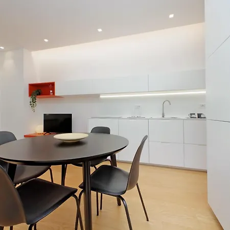 4bnb - Charming Giuliana