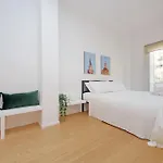 4bnb - Charming Giuliana *
